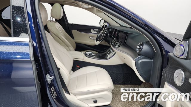 Mercedes-Benz E-Class E220d Avantgarde