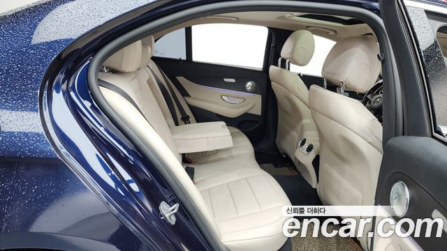 Mercedes-Benz E-Class E220d Avantgarde