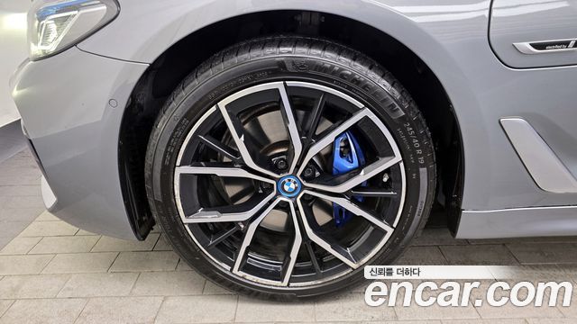 BMW 5-Series 530e M Sport