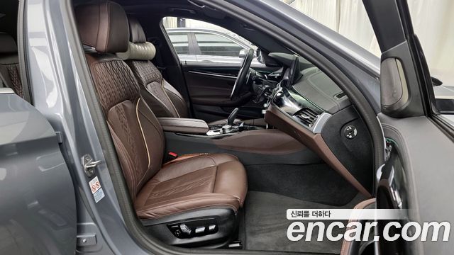 BMW 5-Series 530e M Sport