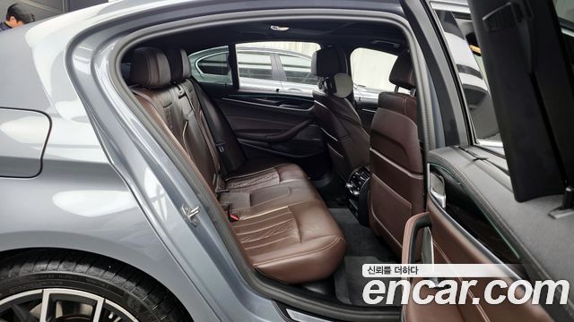 BMW 5-Series 530e M Sport