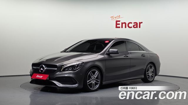 Mercedes-Benz CLA-Class CLA220 AMG Line