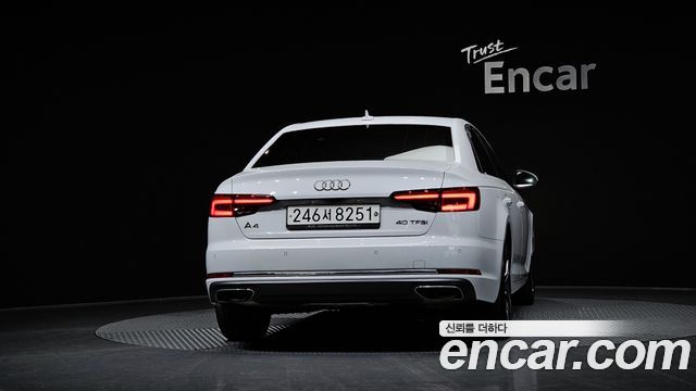 Audi A4 40 TFSI Premium