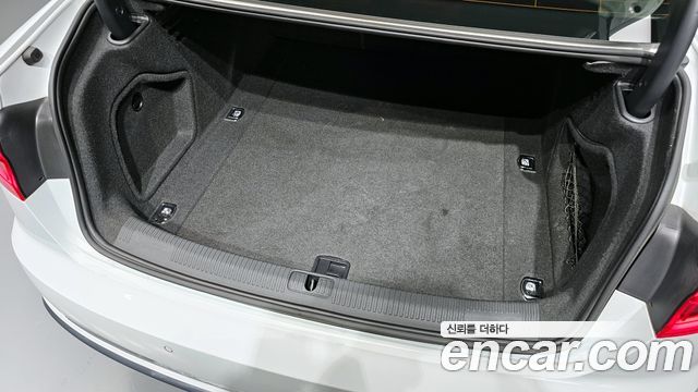 Audi A4 40 TFSI Premium