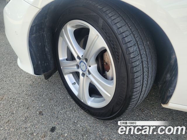 Mercedes-Benz E-Class E220 Bluetec Avantgarde