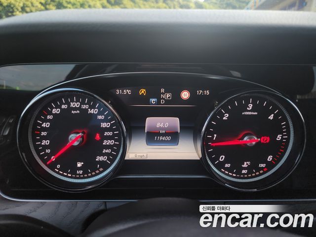 Mercedes-Benz E-Class E220 Bluetec Avantgarde