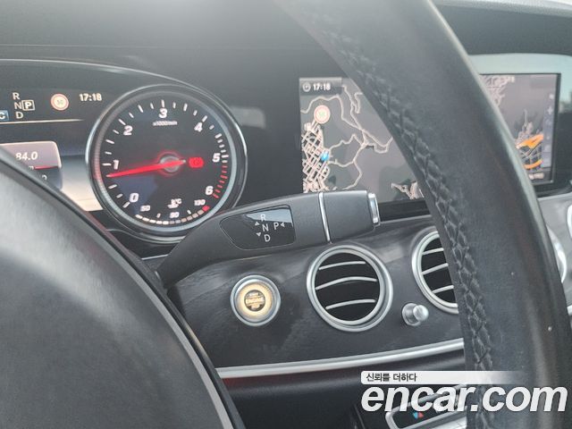 Mercedes-Benz E-Class E220 Bluetec Avantgarde