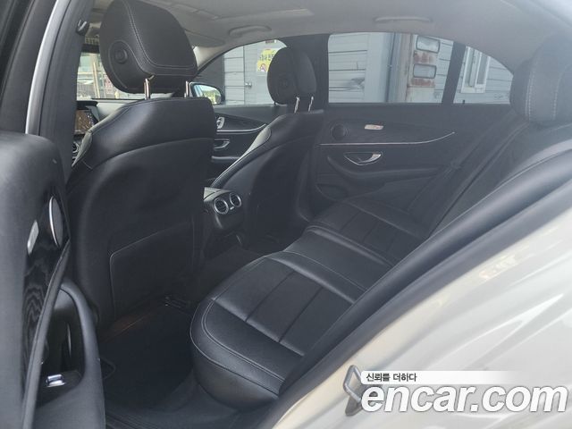Mercedes-Benz E-Class E220 Bluetec Avantgarde
