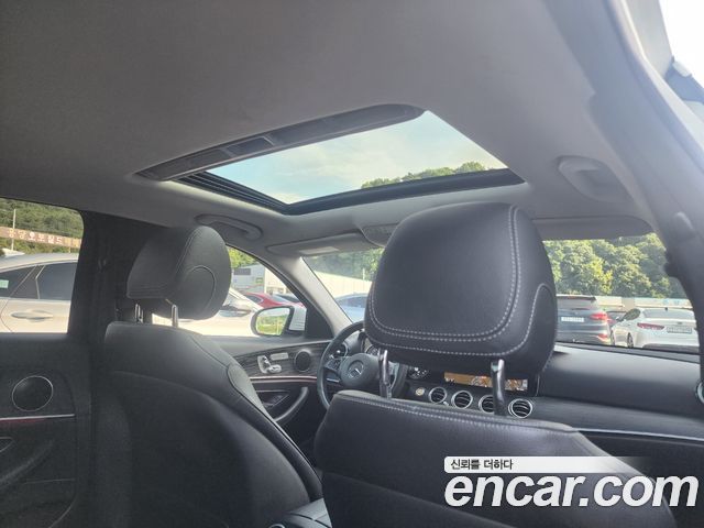 Mercedes-Benz E-Class E220 Bluetec Avantgarde