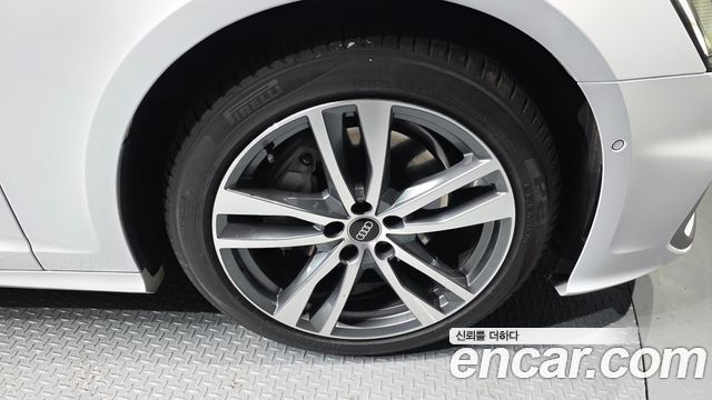 Audi A6 45 TFSI Premium