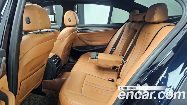 BMW 5-Series 520d M Sport package