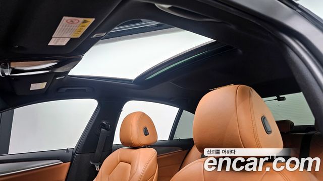 BMW 5-Series 520d M Sport package