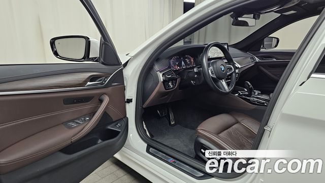 BMW 5-Series 523d M Sport