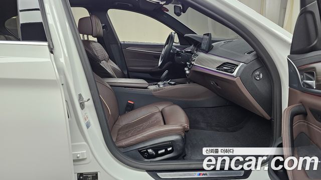 BMW 5-Series 523d M Sport