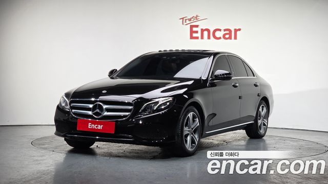 Mercedes-Benz E-Class E300 4MATIC Avnatgarde