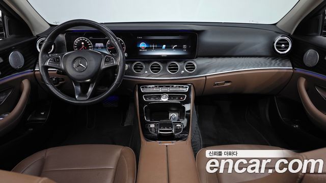 Mercedes-Benz E-Class E300 4MATIC Avnatgarde