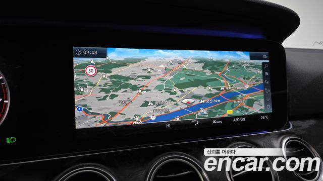 Mercedes-Benz E-Class E300 4MATIC Avnatgarde