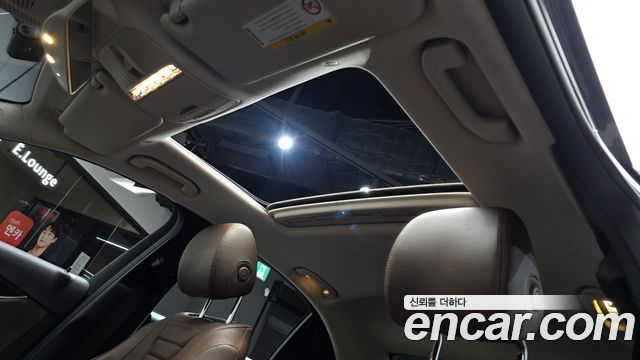 Mercedes-Benz E-Class E300 4MATIC Avnatgarde