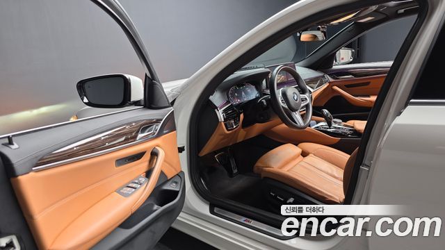 BMW 5-Series 520i M Sport