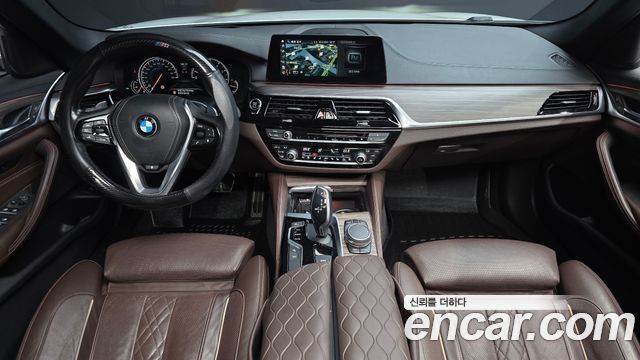 BMW 5-Series 530i M Sport Package Plus