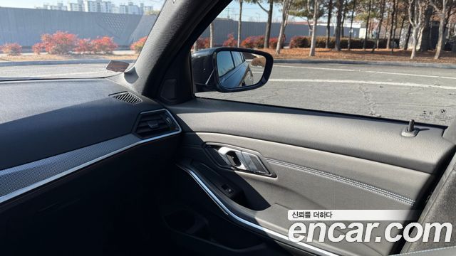 BMW 3-Series 320i M Sport