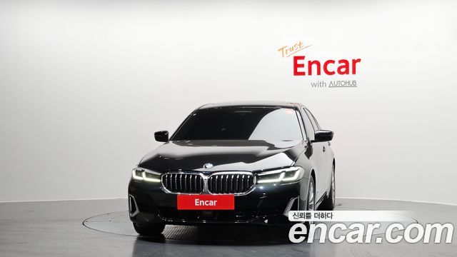 BMW 5-Series 520i Luxury