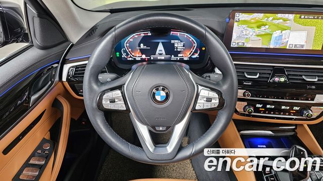 BMW 5-Series 520i Luxury