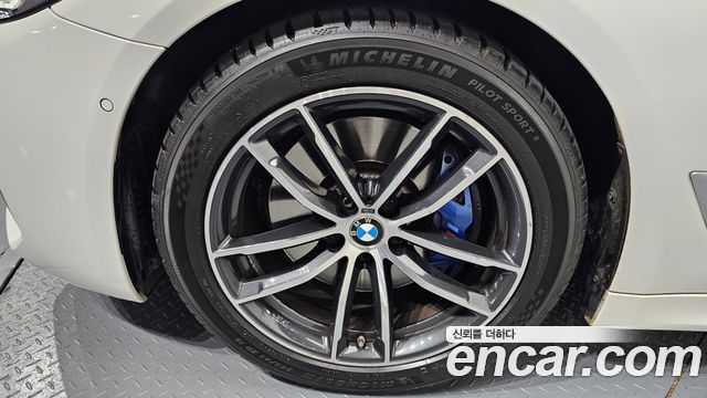 BMW 5-Series 520i M Sport