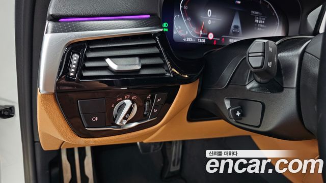 BMW 5-Series 520i M Sport