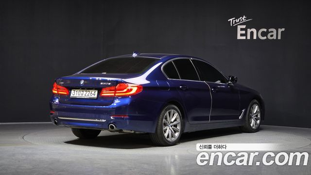 BMW 5-Series 530e Luxury