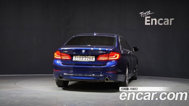 BMW 5-Series 530e Luxury