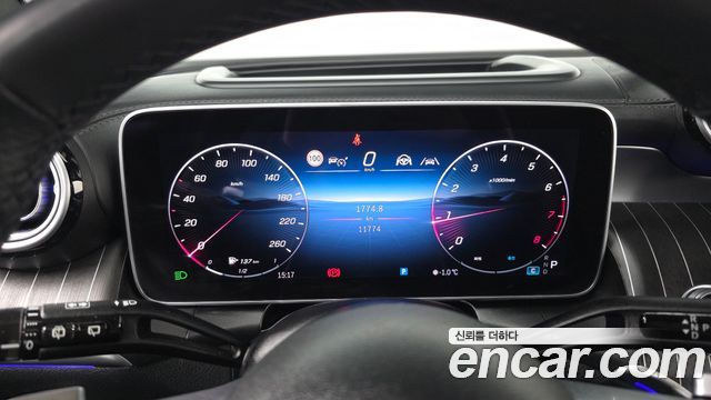 Mercedes-Benz GLC-Class GLC300 4MATIC AMG Line