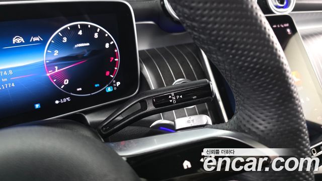 Mercedes-Benz GLC-Class GLC300 4MATIC AMG Line