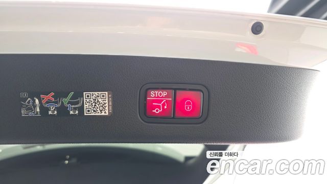 Mercedes-Benz GLC-Class GLC300 4MATIC AMG Line