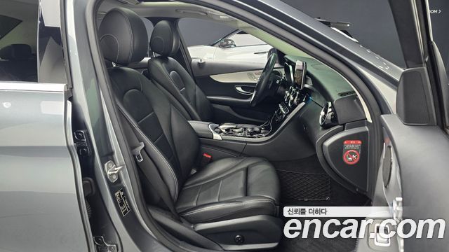 Mercedes-Benz C-Class C200 Avantgarde