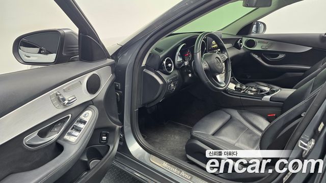 Mercedes-Benz C-Class C200 Avantgarde