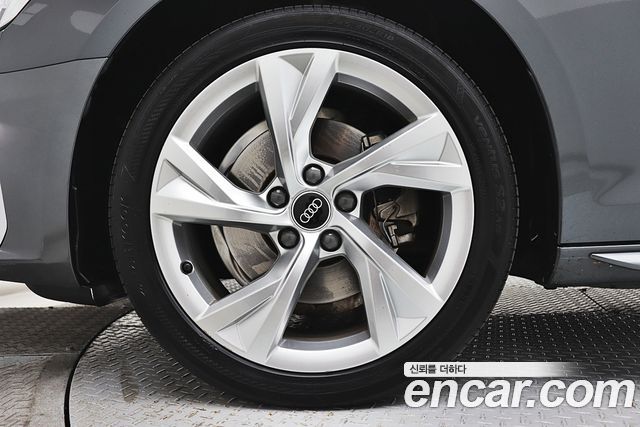 Audi A4 40 TFSI Premium