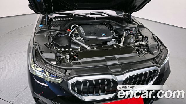 BMW 5-Series 523d M Sport