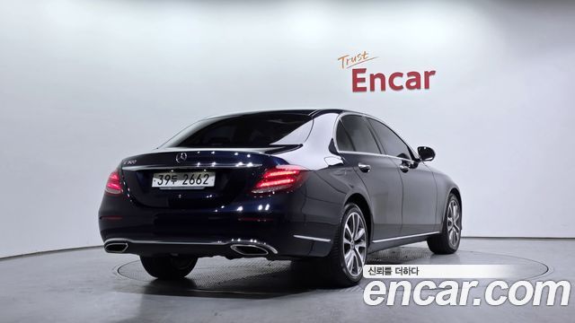 Mercedes-Benz E-Class E300 Exclusive