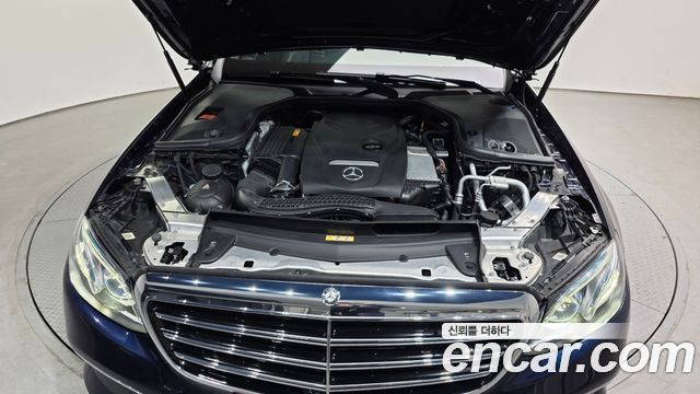 Mercedes-Benz E-Class E300 Exclusive