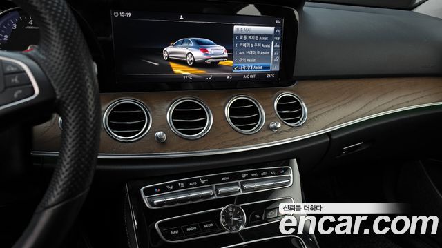 Mercedes-Benz E-Class E300 Exclusive