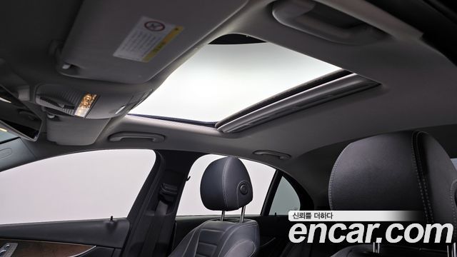 Mercedes-Benz E-Class E300 Exclusive
