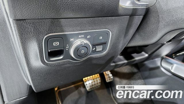 Mercedes-Benz GLB-Class GLB250 4MATIC