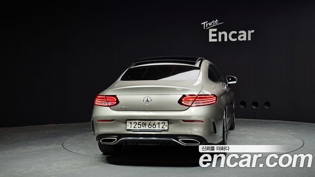 Mercedes-Benz C-Class C200 Coupe
