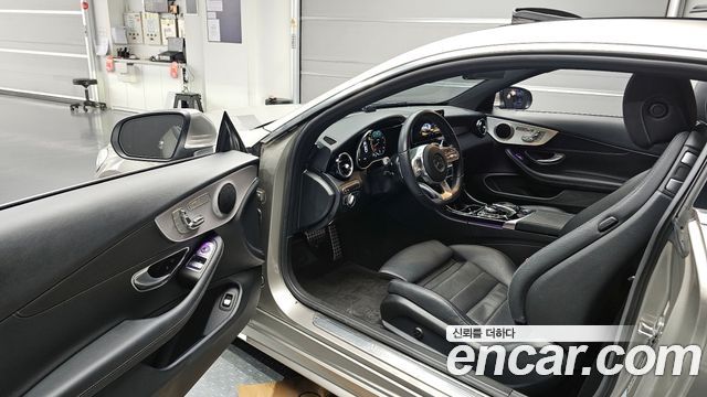 Mercedes-Benz C-Class C200 Coupe