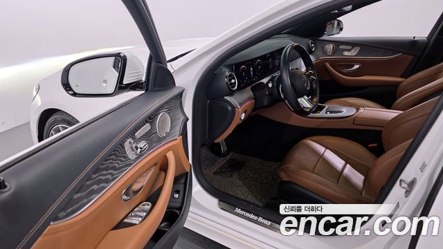 Mercedes-Benz E-Class E350 4MATIC AMG Line