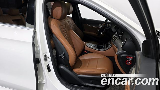 Mercedes-Benz E-Class E350 4MATIC AMG Line
