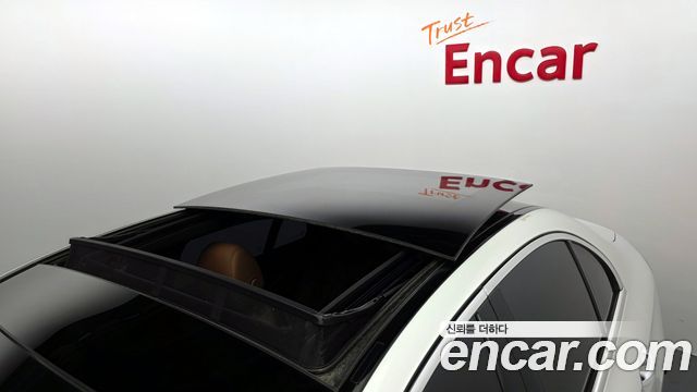 Mercedes-Benz E-Class E350 4MATIC AMG Line