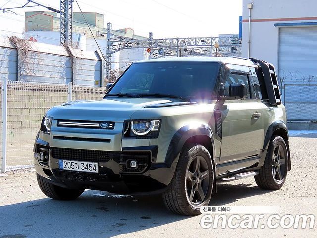 Land Rover Defender 90 D250 SE