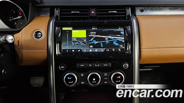 Land Rover Discovery 3.0 TD6 First Edition